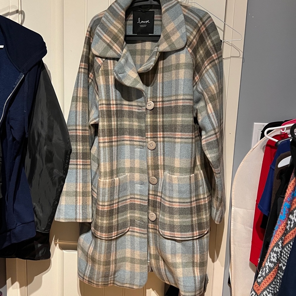 Plaid Women's Coat by Louvre- Blue and gray. Oversize style. Easy fits an XL.